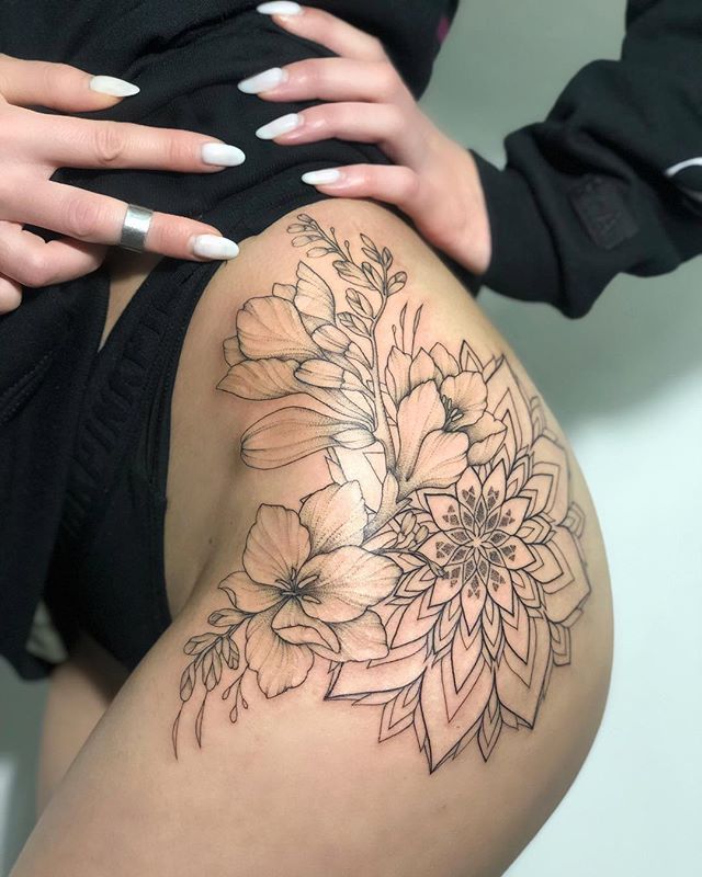 Floral Thigh Mandala Tattoo Designs