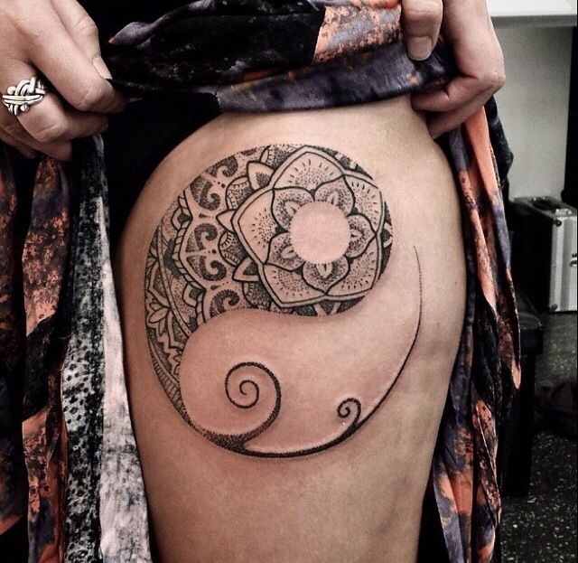 Yin yang Thigh Mandala Tattoo Designs